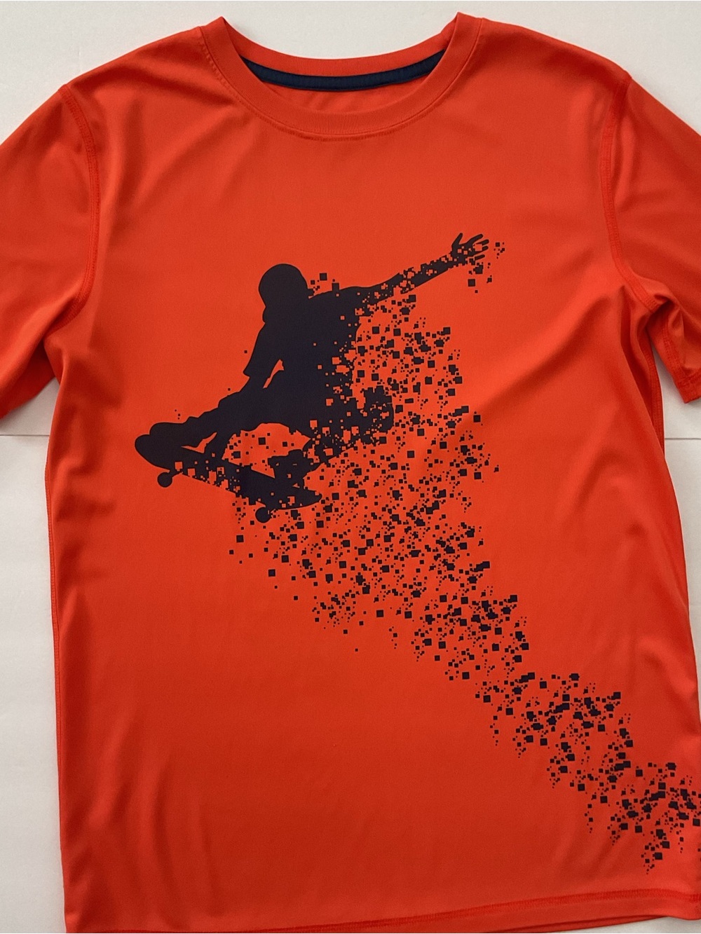 All In Motion Boys Skateboard Graphic T-Shirt Size 16
